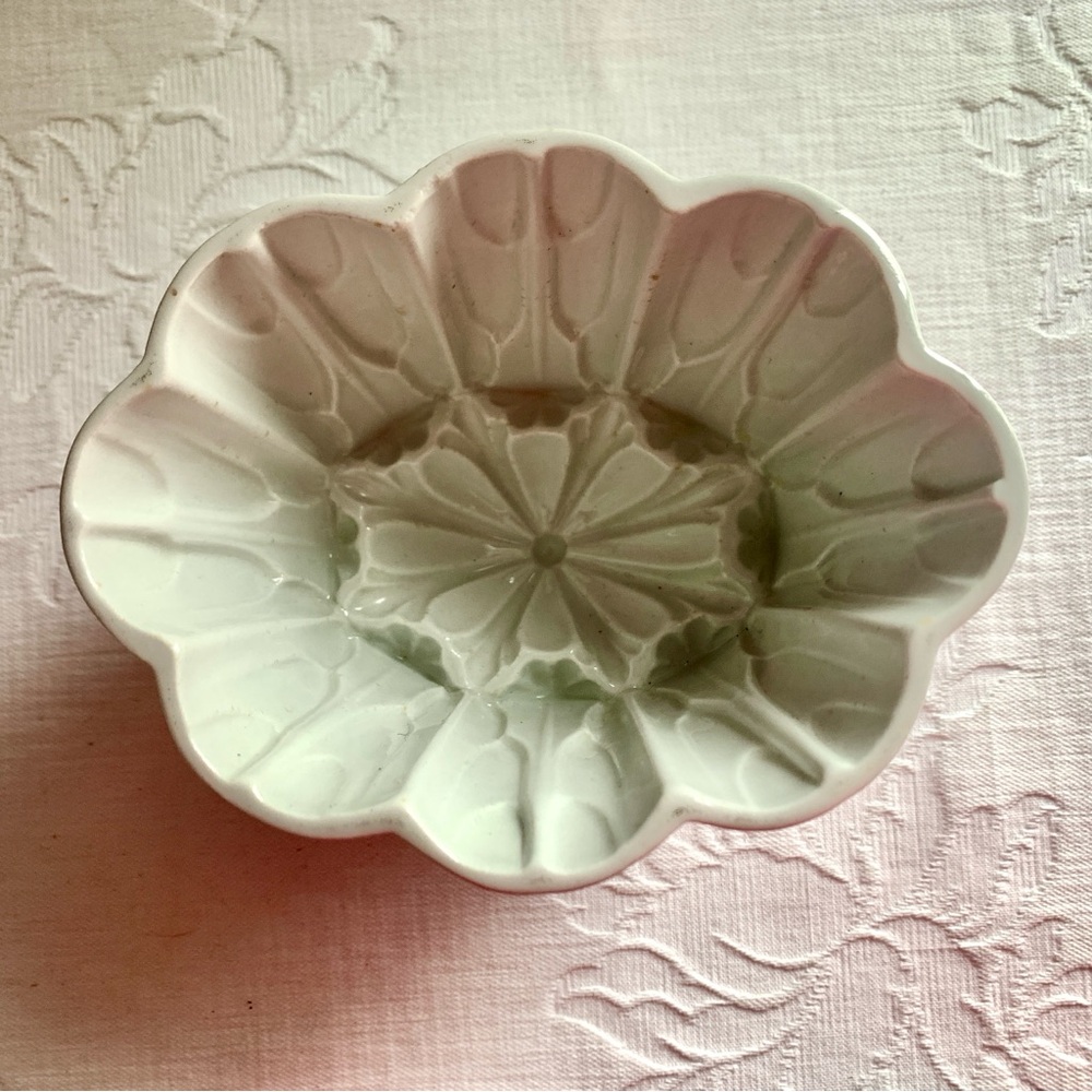 Vintage Jelly Mold Shelley England Ironstone